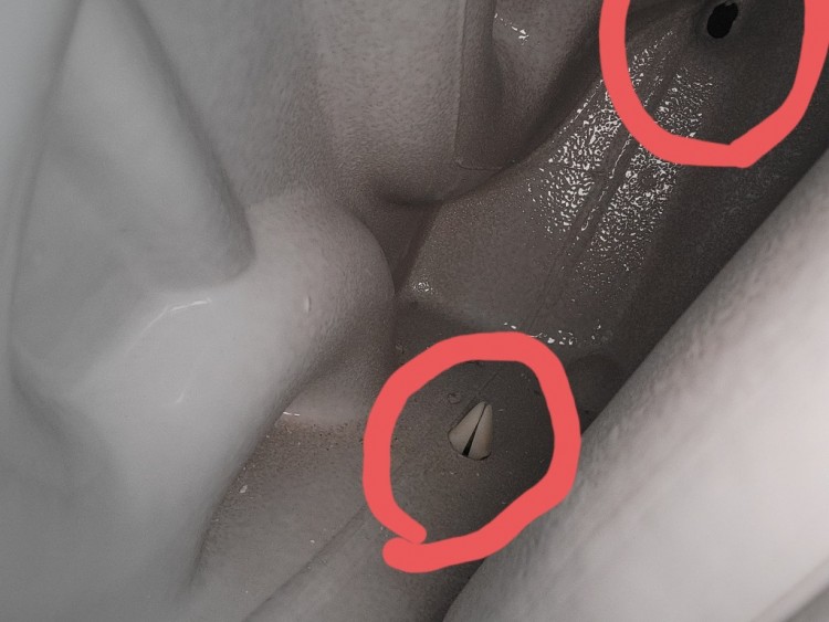 원피스변기 뒷면.jpg