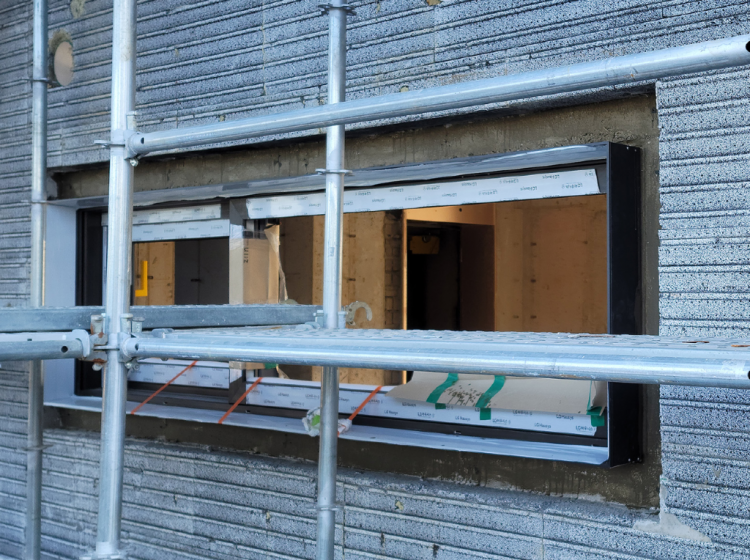 기타. 창호주변 임시단열재시공4.PNG