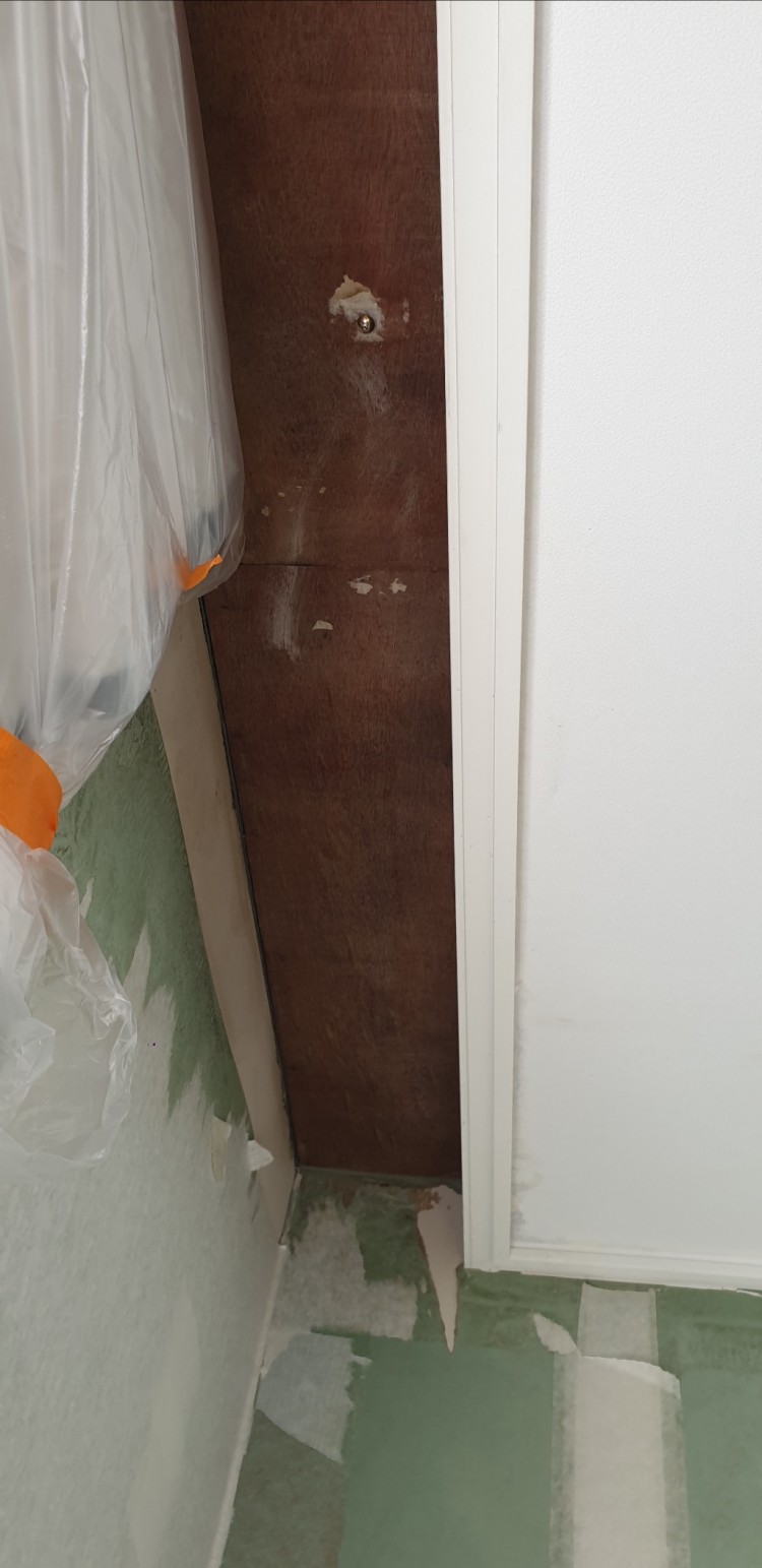 20221005_벽지제거 사진2.jpg