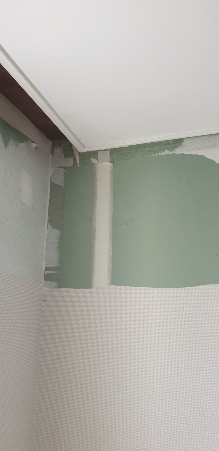 20221005_벽지제거 사진3.jpg