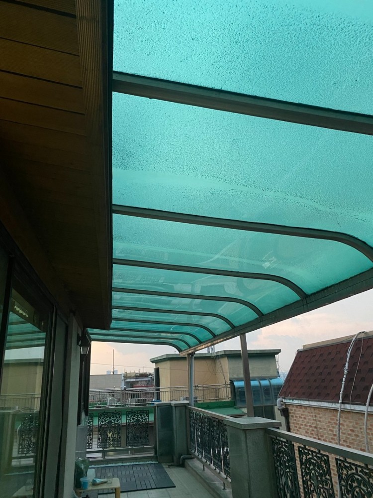 테라스 내부.jpg