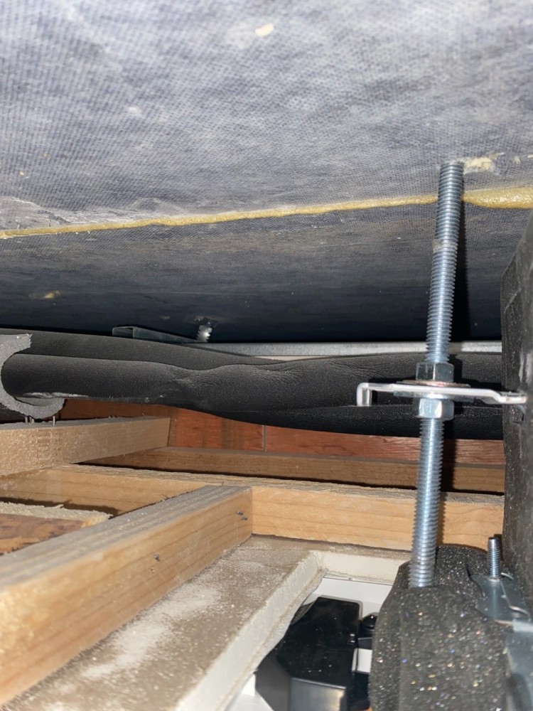 안방우레탄 에어컨.jpeg