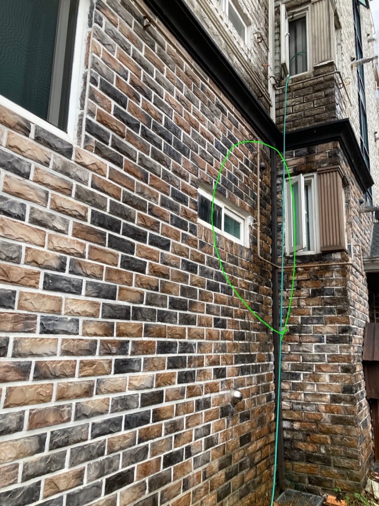 IMG_0726_12:11 오후4시 비오는중.jpeg