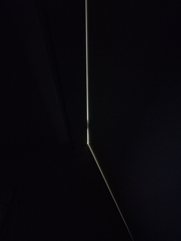 욕실1 불빛 새어나옴1.jpg