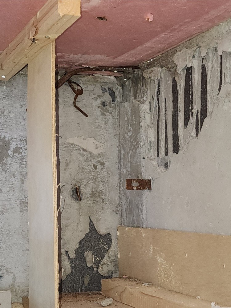 천장 모서리1.jpg