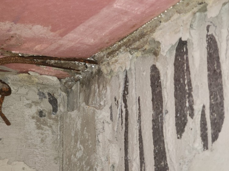 천장 모서리2.jpg