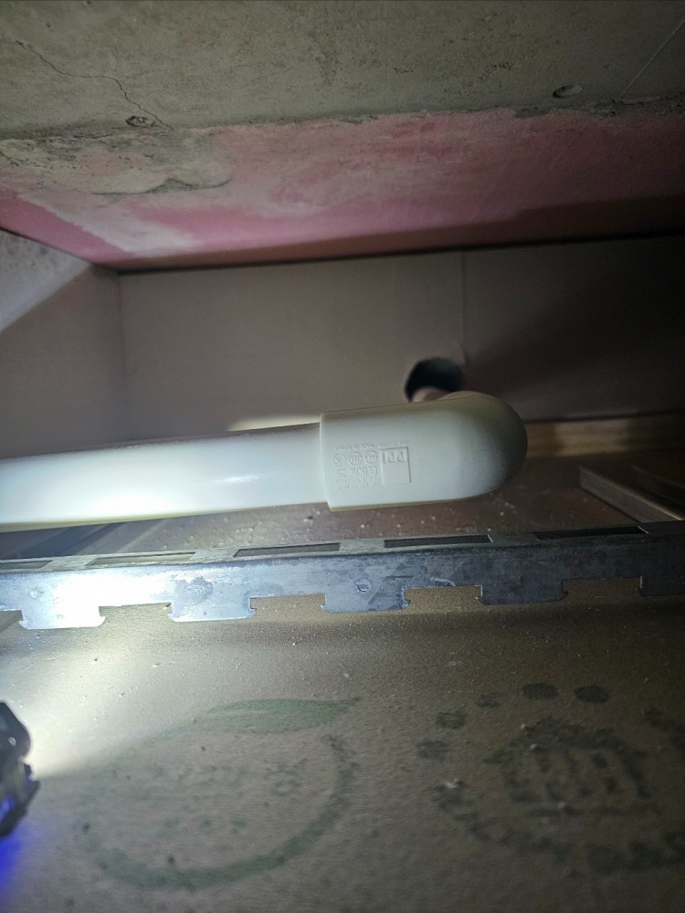 에어컨배관_젖지않음 (3).jpg